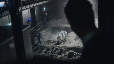 Besuch des neuen FLEXhab und der Mondsimulationsanlage LUNA am Deutschen Zentrum für Luft- und Raumfahrt und der European Space Agency in Köln 