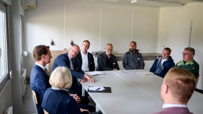 Besuch einer neuen Flüchtlingsunterkunft in Halle (Westfalen)