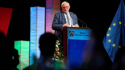 Ministerpräsident Hendrik Wüst dankt Arbeitnehmerinnen und Arbeitnehmern