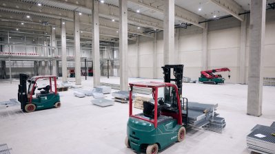 Ministerpräsident Hendrik Wüst übergibt erstes Gebäude der Forschungsfertigung Batteriezelle in Münster