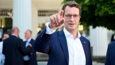 Ministerpräsident Wüst lädt zum Sommerkonzert in den Kurpark Bad Oeynhausen ein