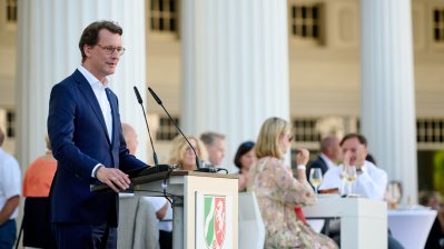 Ministerpräsident Wüst lädt zum Sommerkonzert in den Kurpark Bad Oeynhausen ein