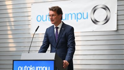 Eröffnung einer Metallpulveranlage beim Stahlhersteller Outokumpu in Krefeld