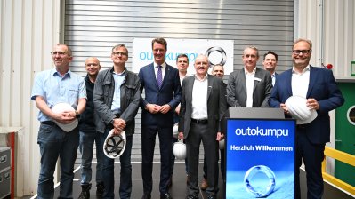 Eröffnung einer Metallpulveranlage beim Stahlhersteller Outokumpu in Krefeld