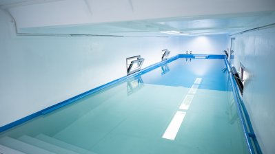 Ministerpräsident Hendrik Wüst weiht ersten Schwimmcontainer „narwali“ im Regierungsbezirk Köln ein