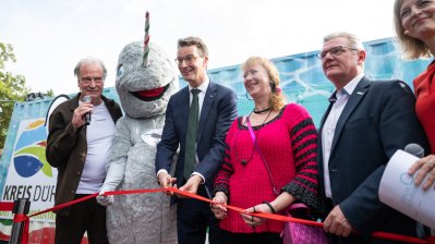 Ministerpräsident Hendrik Wüst weiht ersten Schwimmcontainer „narwali“ im Regierungsbezirk Köln ein
