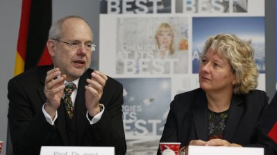 Wissenschaftsministerin Svenja Schulze in Japan