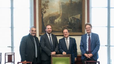 Der Kulturbevollmächtigte Ministerpräsident Armin Laschet besucht Frankreich