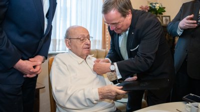 Rolf Abrahamsohn erhält den Verdienstorden des Landes Nordrhein-Westfalen