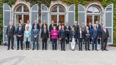 Kulturbevollmächtigter Armin Laschet nimmt am Deutsch-Französischen Ministerrat mit Bundeskanzlerin Angela Merkel und dem französischen Staatspräsidenten Emmanuel Macron in Toulouse teil