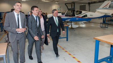 Kulturbevollmächtigter Armin Laschet nimmt am Deutsch-Französischen Ministerrat mit Bundeskanzlerin Angela Merkel und dem französischen Staatspräsidenten Emmanuel Macron in Toulouse teil