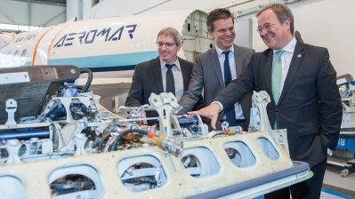 Kulturbevollmächtigter Armin Laschet nimmt am Deutsch-Französischen Ministerrat mit Bundeskanzlerin Angela Merkel und dem französischen Staatspräsidenten Emmanuel Macron in Toulouse teil