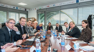 Kulturbevollmächtigter Armin Laschet nimmt am Deutsch-Französischen Ministerrat mit Bundeskanzlerin Angela Merkel und dem französischen Staatspräsidenten Emmanuel Macron in Toulouse teil