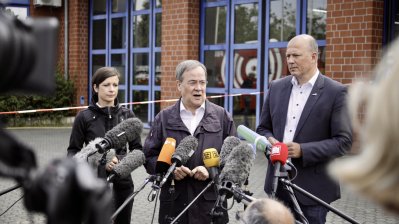 Bundespräsident Frank-Walter Steinmeier und Ministerpräsident Armin Laschet besuchen Erftstadt im Rhein-Erft-Kreis