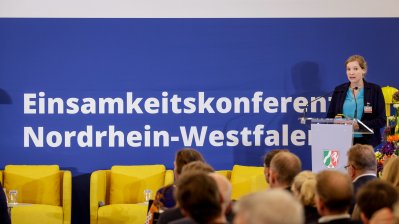 „Du+Wir=Eins“ – Konferenz der Landesregierung im Kampf gegen Einsamkeit