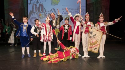 Ministerpräsident Armin Laschet empfängt die Kinderprinzenpaare und Kinderdreigestirne aus Nordrhein-Westfalen