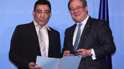 Rettungsmedaille des Landes Nordrhein-Westfalen an Ahmad Scherzai