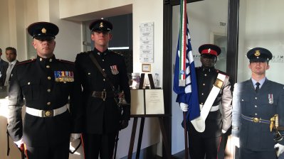 Verleihung des Fahnenbandes des Landes Nordrhein-Westfalen an die 20th Armoured Infantry Brigade