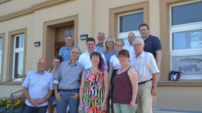 Staatssekretärin Milz beim Besuch des Bürgervereins „Ickern packt's an“