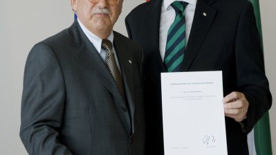  Professorentitel für Dr. Heinrich Breloer