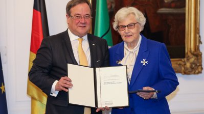 Verdienstorden des Landes Nordrhein-Westfalen an Bundesministerin a.D. Dr. Dorothee Wilms