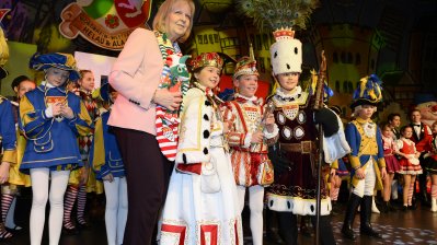 Ministerpräsidentin Hannelore Kraft empfängt die Kinderprinzenpaare und Kinderdreigestirne aus Nordrhein-Westfalen