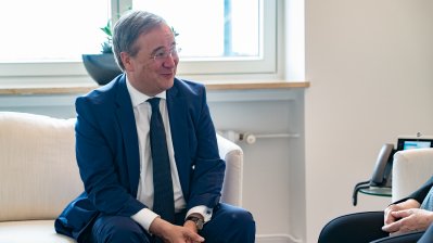 Ministerpräsident Armin Laschet trifft Shoah-Überlebende Inge Auerbacher