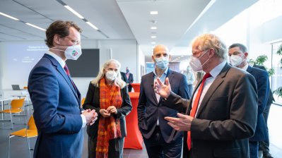 Ministerpräsident Hendrik Wüst und Wissenschaftsministerin Isabel Pfeiffer-Poensgen treffen Prof. Benjamin List