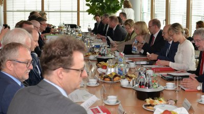 Runder Tisch für Flüchtlings- und Integrationsfragen