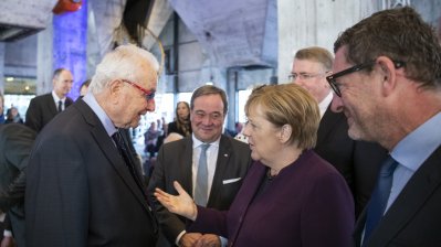 Ausstellungseröffnung „SURVIVORS – Faces of Life after the Holocaust“