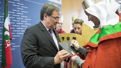 Ministerpräsident Armin Laschet empfängt die Sternsinger