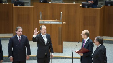 Vereidigung von Dr. Joachim Stamp zum Minister für Kinder, Familie, Flüchtlinge und Integration