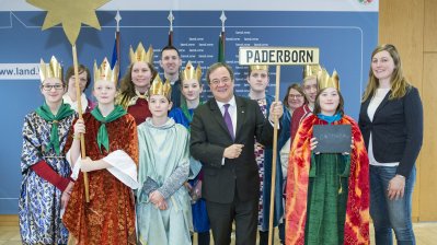 Ministerpräsident Armin Laschet empfängt die Sternsinger