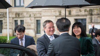 Ministerpräsident Armin Laschet empfängt den Minister für Handel, Industrie und Energie der Republik Korea, Yun-mo Sung