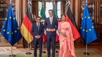 Ministerpräsident Hendrik Wüst empfängt Konsularisches Korps beim Sommerempfang in der Villa Hügel