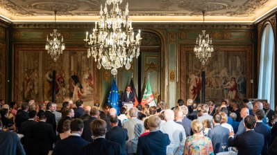 Ministerpräsident Hendrik Wüst empfängt Konsularisches Korps beim Sommerempfang in der Villa Hügel