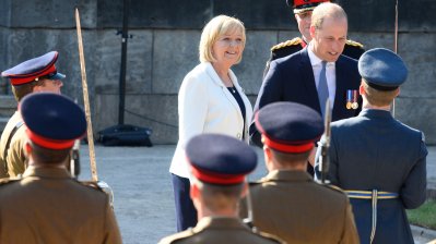 Verleihung des Fahnenbandes des Landes Nordrhein-Westfalen an die 20th Armoured Infantry Brigade