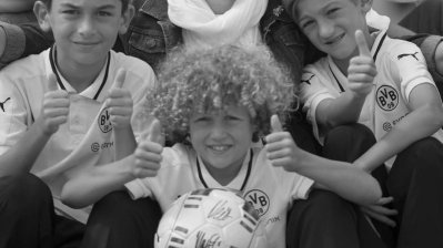 Plakat der Kampagne "VorBILDER - Sport und Politik vereint gegen Rechtsextremismus"