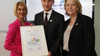 Kick-off-Veranstaltung "Kein Kind zurücklassen" am 26.03.2012 in Düsseldorf