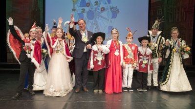 Ministerpräsident Armin Laschet empfängt die Kinderprinzenpaare und Kinderdreigestirne aus Nordrhein-Westfalen