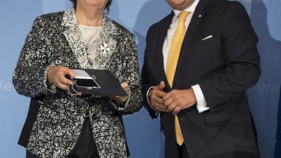 Verdienstorden des Landes Nordrhein-Westfalen an Bärbel Höhn, Staatsministerin a.D.