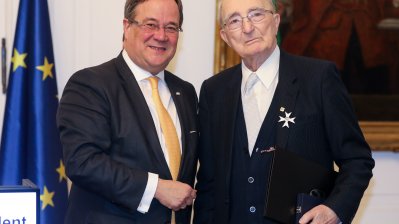 Verdienstorden des Landes Nordrhein-Westfalen an Horst Bessel