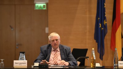 Ministerpräsident Armin Laschet und Gesundheitsminister Karl-Josef Laumann besuchen den Kreis Gütersloh