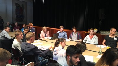 #JUKON16 – Ministerpräsidentin Kraft diskutiert mit Jugendlichen über Zukunftsfragen