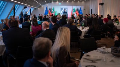 Ministerpräsident Hendrik Wüst lädt zum traditionellen Fastenbrechen in die Staatskanzlei ein