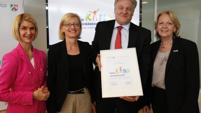 Kick-off-Veranstaltung "Kein Kind zurücklassen" am 26.03.2012 in Düsseldorf