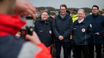 Ministerpräsident besucht gemeinsam mit Minister Krischer von Hochwasser bedrohte Gebiete 