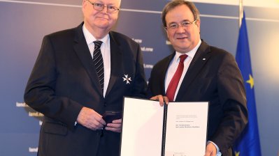 Ministerpräsident Laschet verleiht den Verdienstorden des Landes Nordrhein-Westfalen