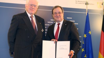 Ministerpräsident Laschet verleiht den Verdienstorden des Landes Nordrhein-Westfalen
