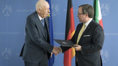 Ministerpräsident Laschet verleiht den Verdienstorden des Landes Nordrhein-Westfalen